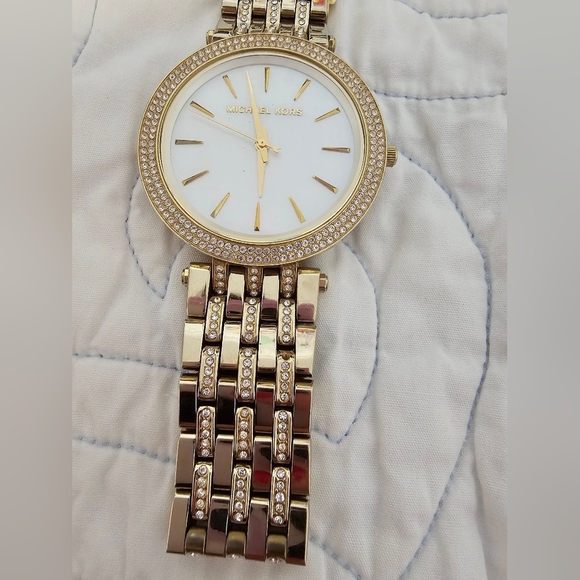 Michael Kors MK3219 Darci Gold Tone with Crystal Used Women's Working Watch - Picture 4 of 8